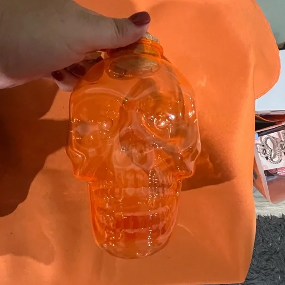 6/$25 Mystic Gray & Orange Plastic Skull with Cork Lid Set - Picture 10 of 15